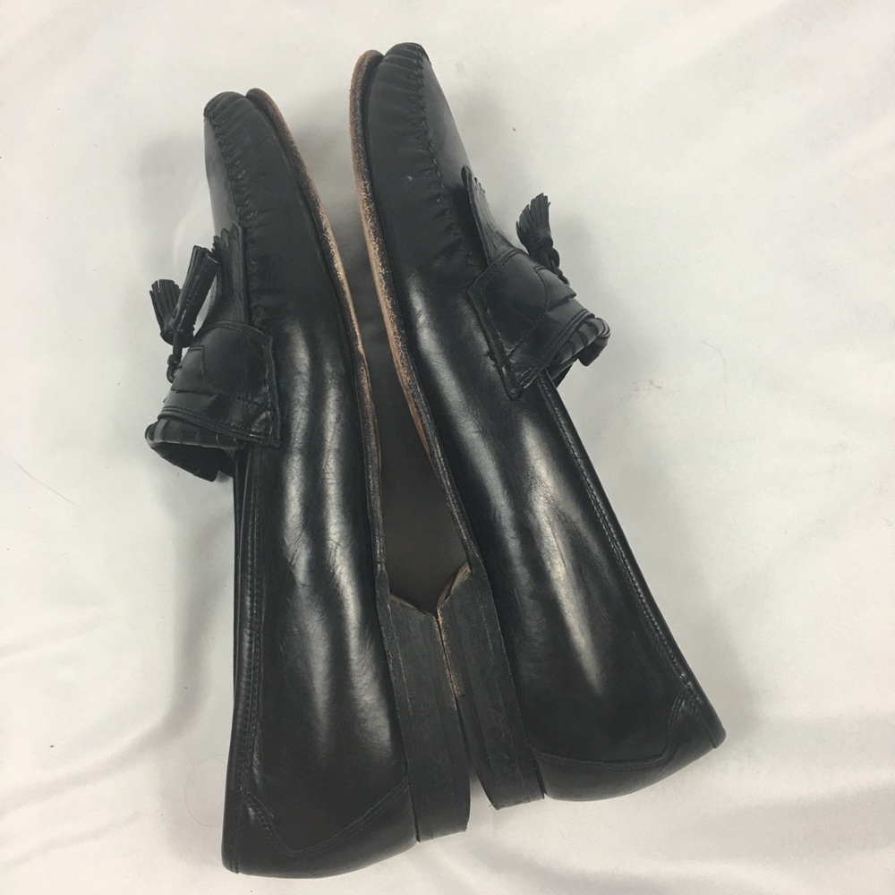 Johnston and Murphy Black Tassel Loafers - Picture 6 of 8